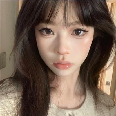眼里余光都是你